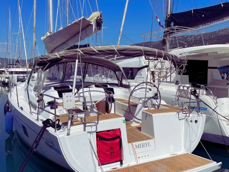 Velero para alquilar Kaštela al mejor precio