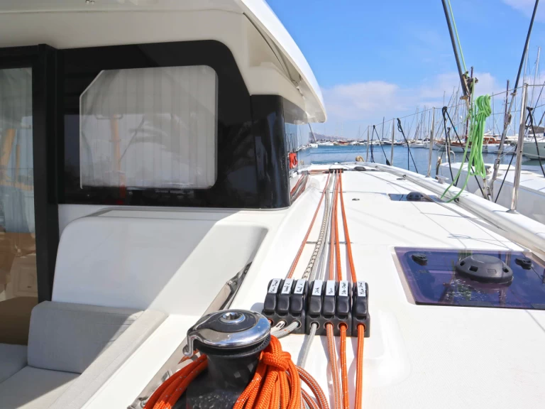 Catamarán para alquilar Paros (Isla) al mejor precio