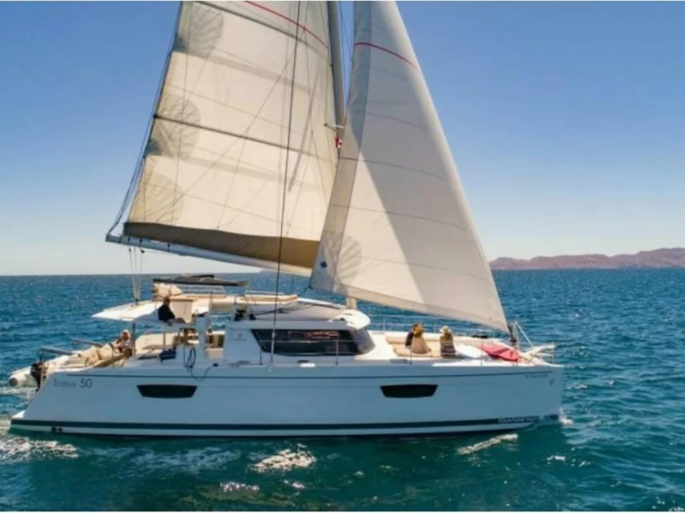 Alquiler de Catamarán, con o sin patrón Fountaine Pajot La Paz