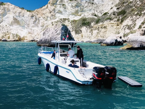 Alquiler de Mako 282 en Cagliari Port