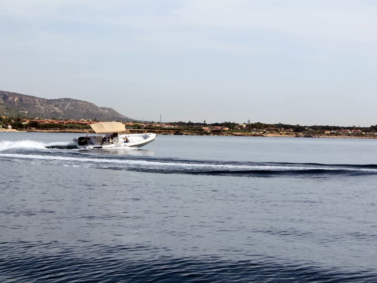 Alquiler de Motonautica-Vesuviana MV 740 TOURING en Marzamemi