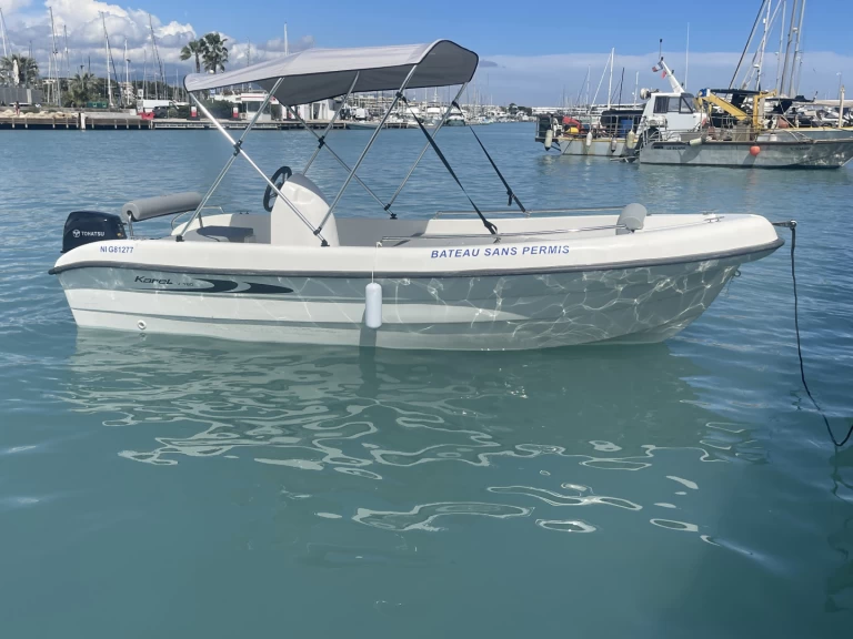 Alquiler de Karel Karel V 160 en Saint-Laurent-du-Var