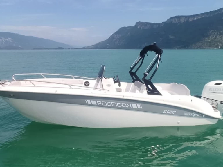 Alquiler de ORIZZONTI NAUTICA ORIZZONTI POSEIDON en Aix-les-Bains