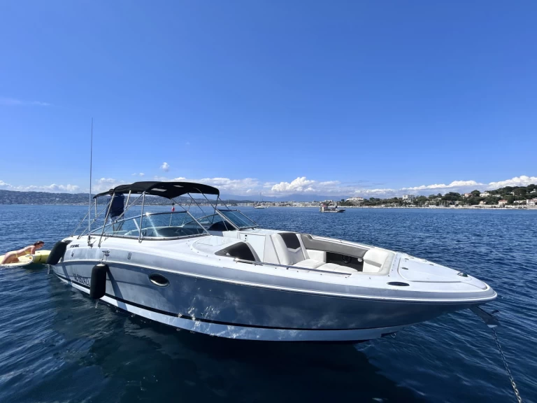 Alquiler Lancha Four Winns con o sin  título de navegación