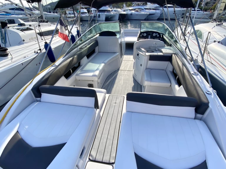 Four Winns Horizon 310 de alquiler a Golfe-Juan