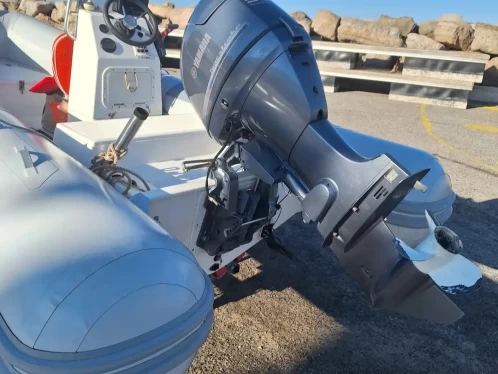 Pneumatiques  Apex A15 de alquiler a Le Pradet