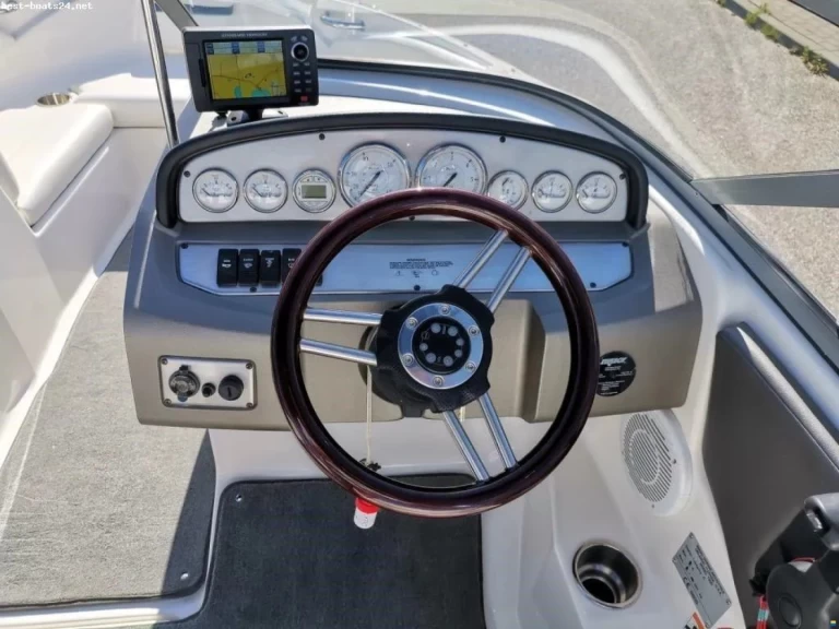 Alquiler Lancha Régal con o sin  título de navegación