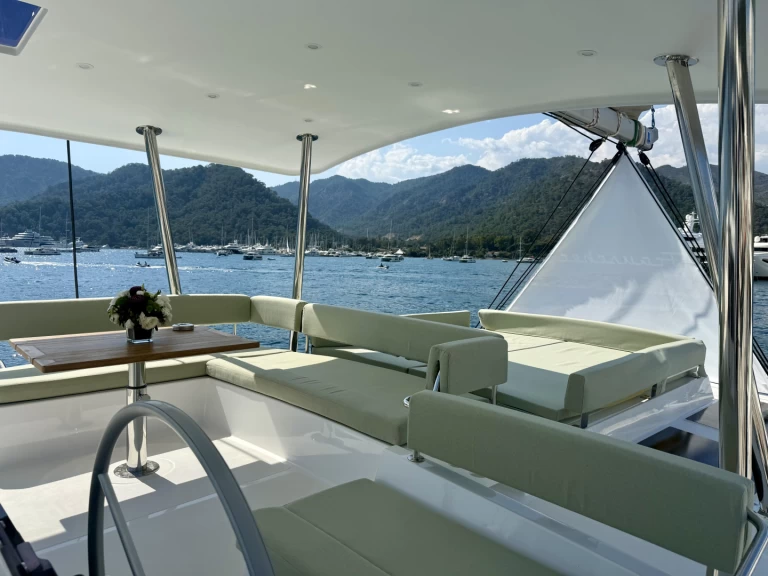 Alquiler Catamarán Bali con o sin  título de navegación