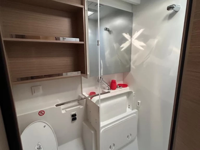 Alquiler Catamarán Lagoon con o sin  título de navegación