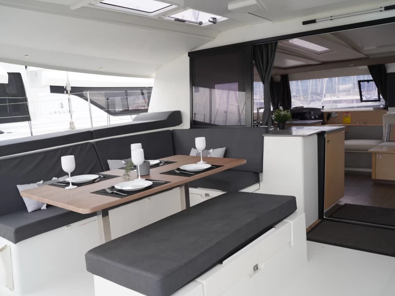 Alquiler Catamarán en Lefkáda - Fountaine Pajot Helia 44