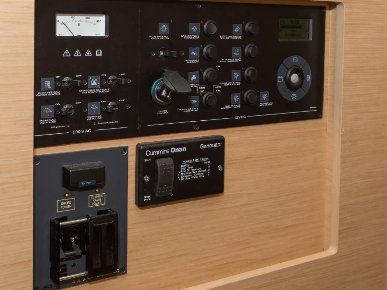 Alquiler de barcos Lefkáda barato de Lagoon 42