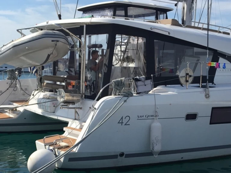 Alquiler de embarcaciones Lagoon Lagoon 42 enLefkáda en Samboat