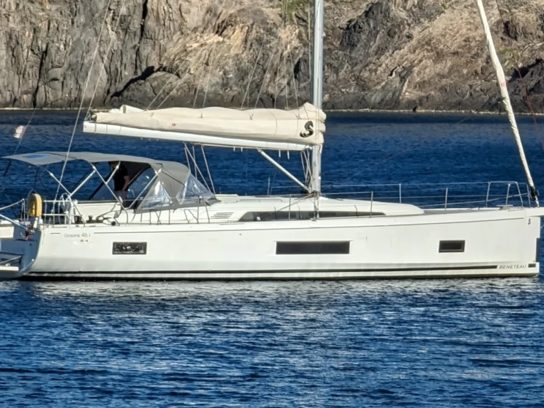 Alquiler de Velero, con o sin patrón Bénéteau Saint-Cyprien