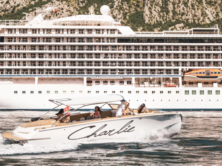 Lancha para alquilar Kotor al mejor precio