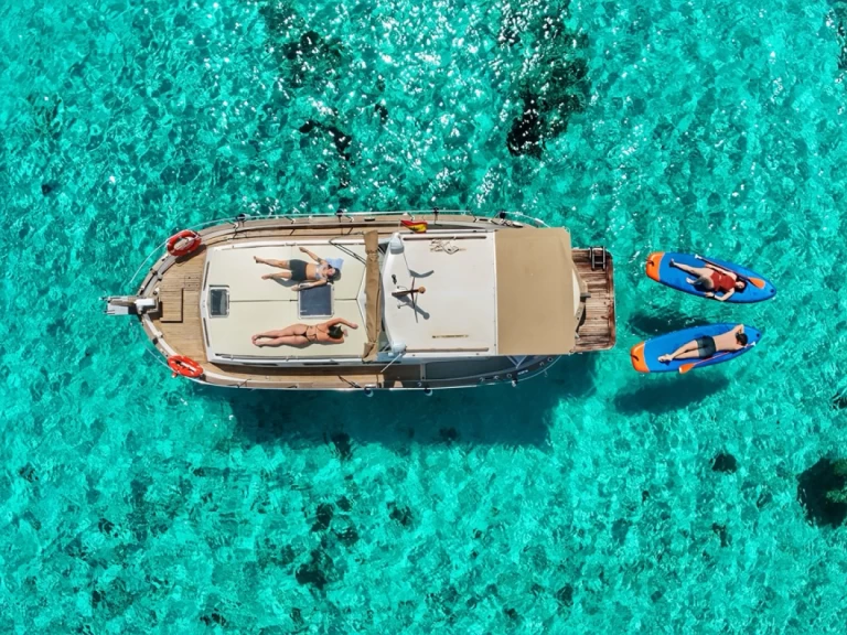 Alquiler de Lancha, con o sin patrón Llaut Menorquin  Mahón