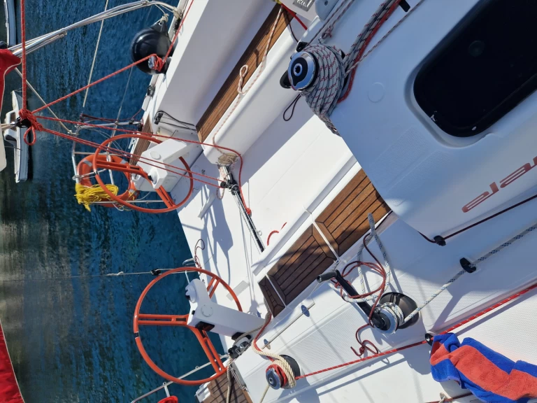 Alquiler de embarcaciones Elan Elan 350 Performance enCavtat en Samboat