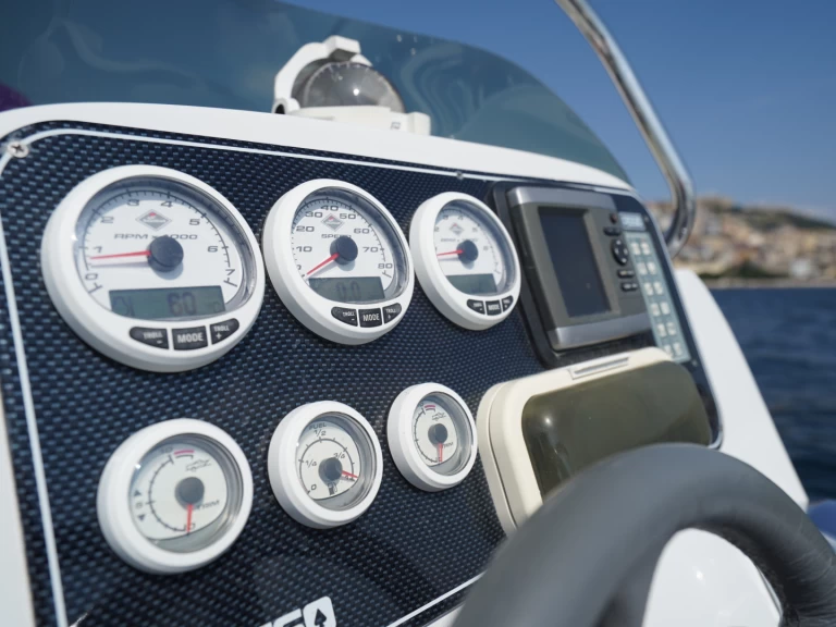 Alquiler Lancha Asso con o sin  título de navegación