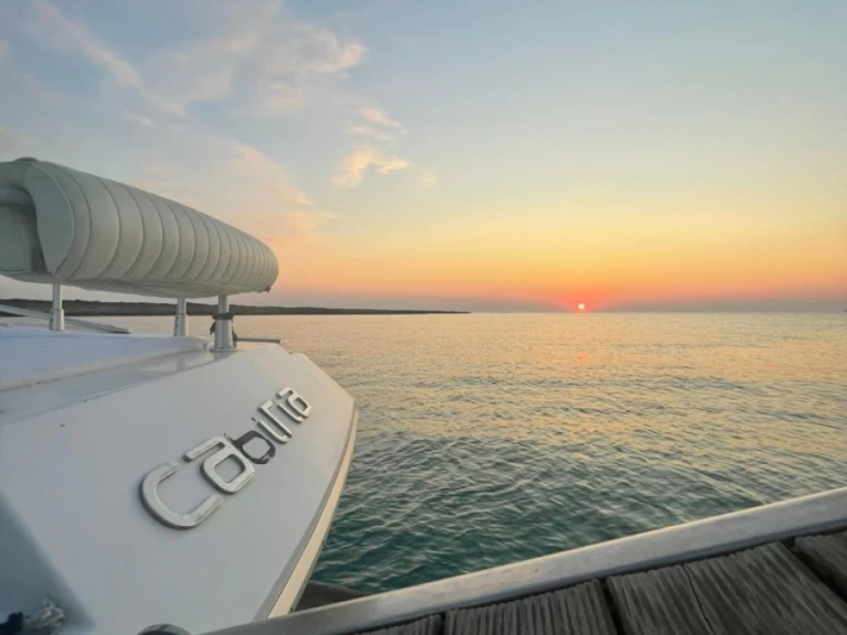 Alquiler de Mochi Craft Mochi Craft 42 Fly en Castellammare di Stabia