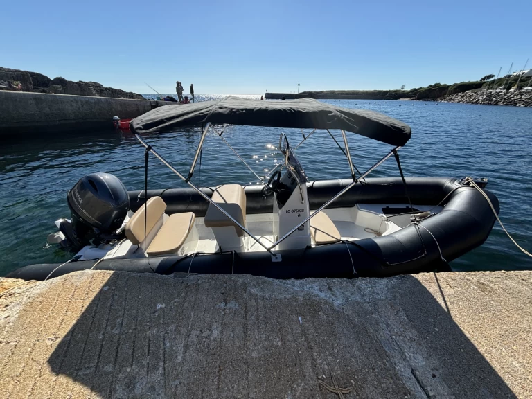Alquiler de Bombard Sunrider 650 en Locmiquélic