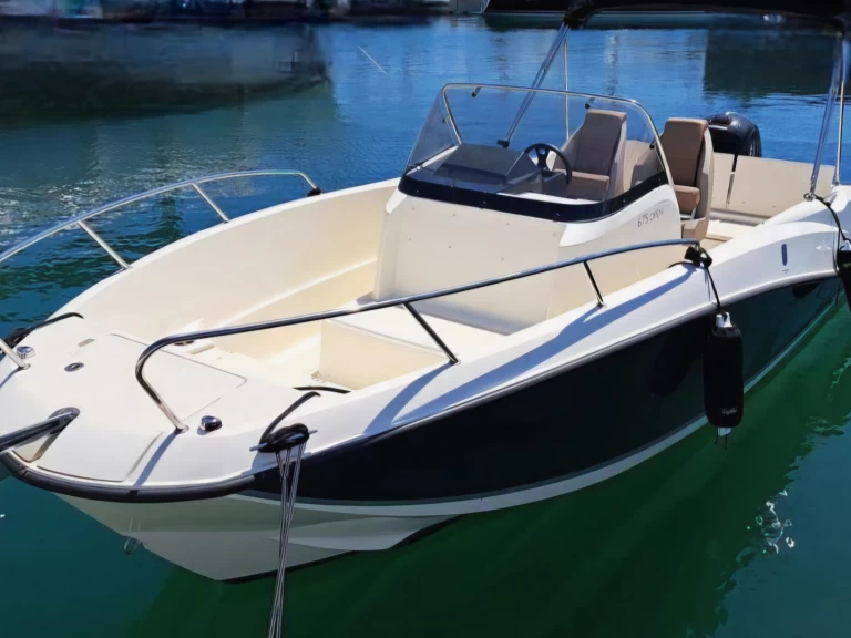 Quicksilver Activ 675 Open de alquiler a Argelès-sur-Mer