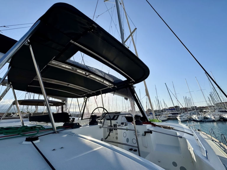 Catamarán para alquilar Lefkáda al mejor precio