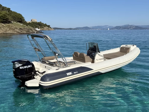 Alquiler Gapeau - Lomac Lomac 600 IN en SamBoat