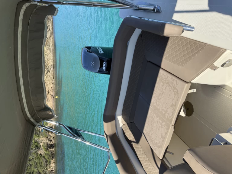 Alquiler de barcos Gapeau barato de Lomac 600 IN