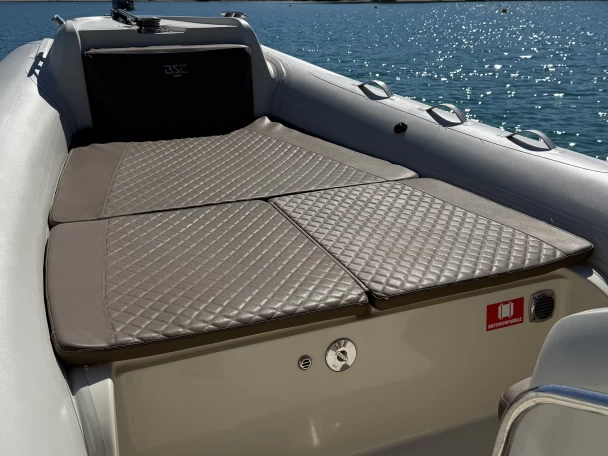 Alquiler Neumática en Gapeau - Lomac Lomac 600 IN