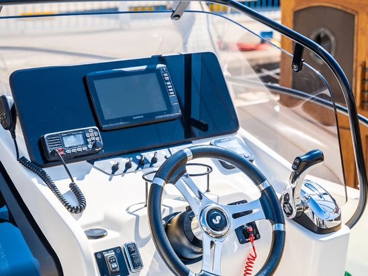 Alquiler de embarcaciones Bénéteau Flyer 8 enMataró en Samboat