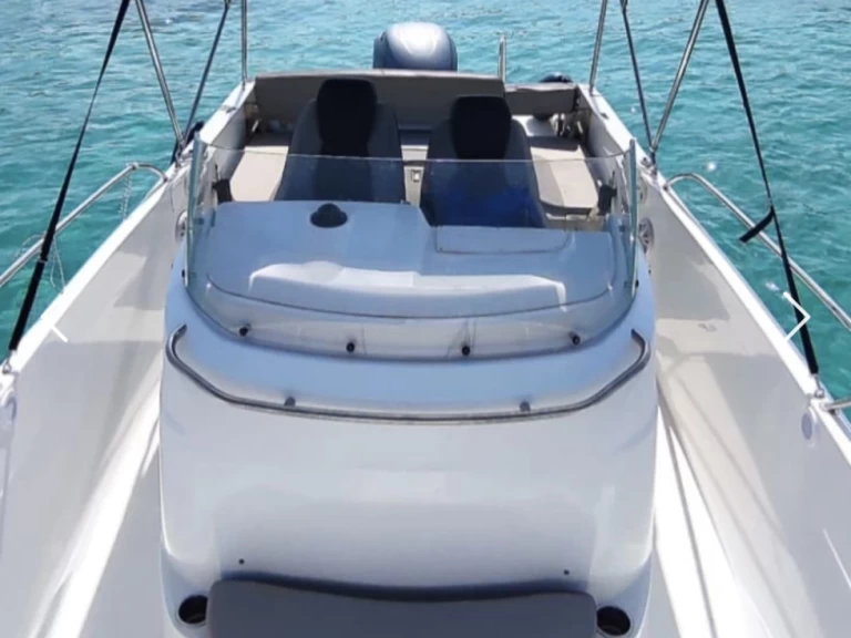 Alquiler Lancha Jeanneau con o sin  título de navegación