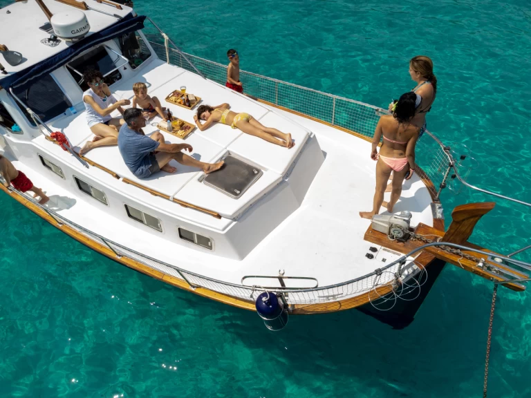 Alquiler Lancha Myabca con o sin  título de navegación