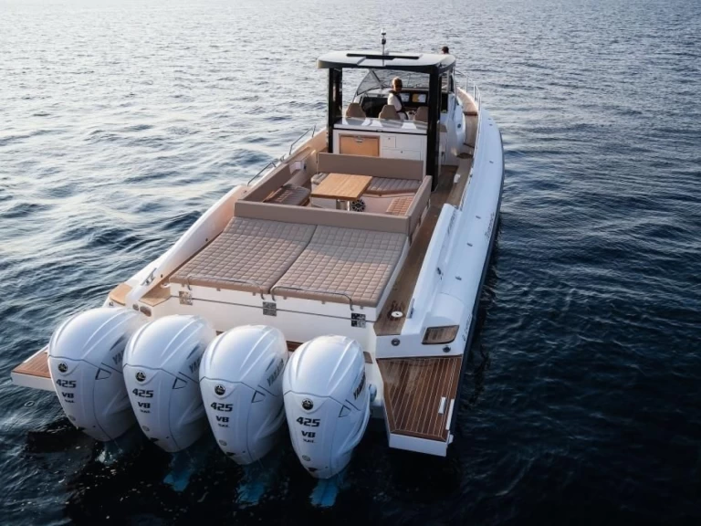 Alquiler de barcos Marine de Sant'Ambrogio barato de Tempest 50