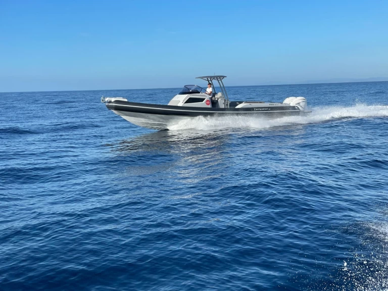Alquiler Neumática Capelli con o sin  título de navegación