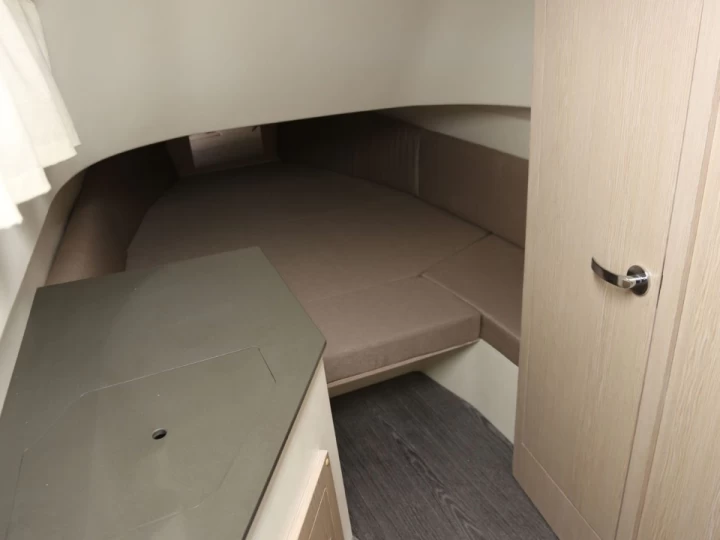 Alquiler Neumática Capelli con o sin  título de navegación