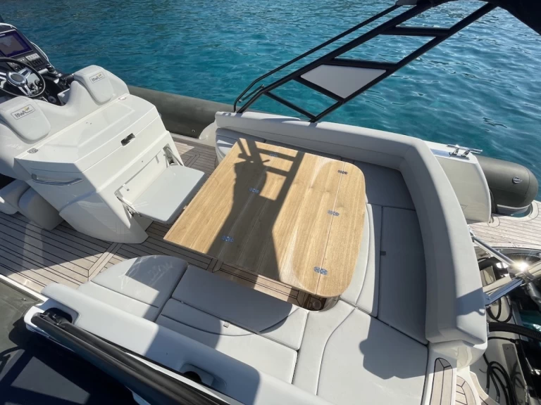 Neumática para alquilar Marine de Sant'Ambrogio al mejor precio