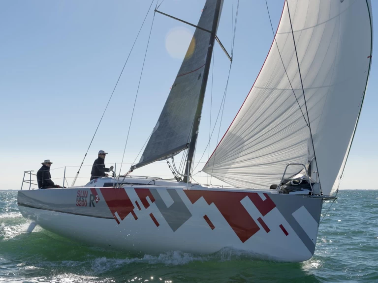 Alquiler de barcos Port-Haliguen barato de Sun Fast 3200