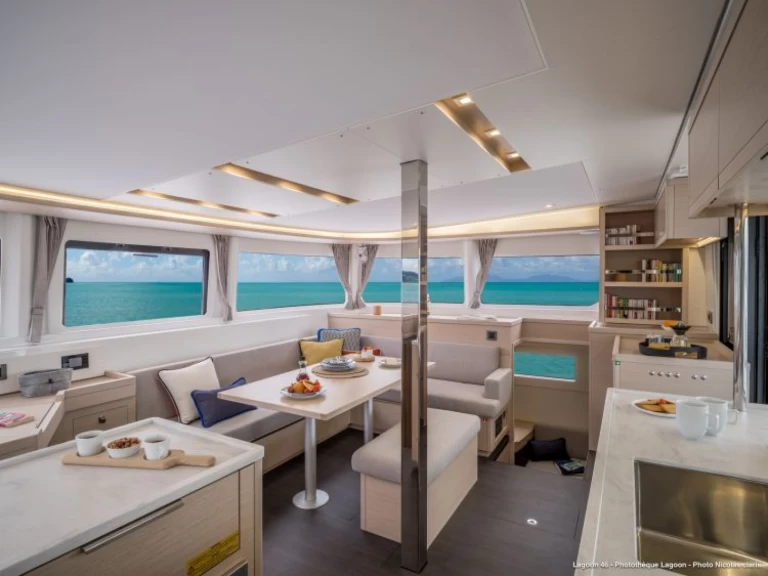 Alquiler Catamarán Lagoon con o sin  título de navegación