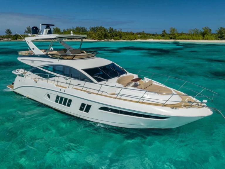 Alquiler de embarcaciones Sea Ray L 650 Fly enNassau en Samboat