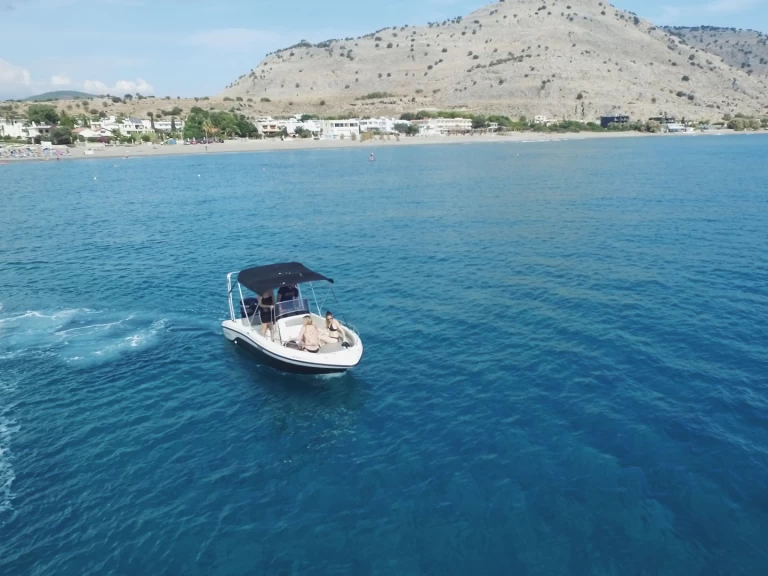 Alquiler de embarcaciones Poseidon Soverato  enLárdos en Samboat
