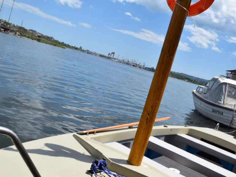 Alquiler de barcos Varna barato de 21