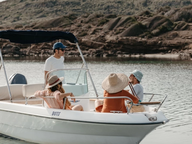Alquiler Lancha en Puerto de Mahón - Sessa Marine Key Largo 19