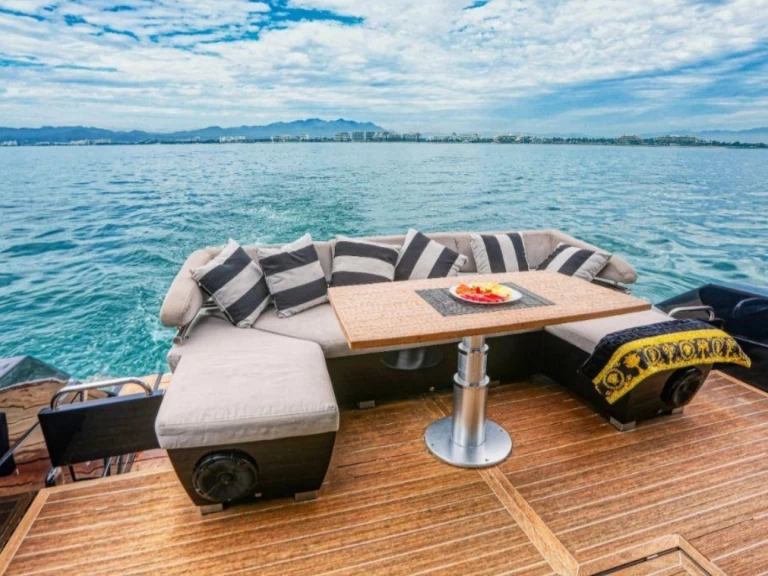 Alquiler de barcos Puerto Vallarta barato de 60