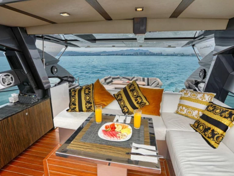 Alquiler de Rio 60 en Puerto Vallarta