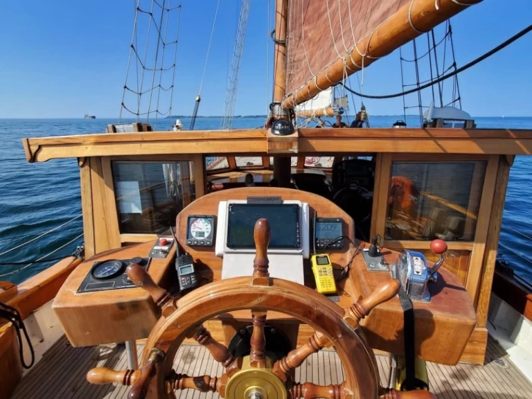 Alquiler de embarcaciones Adil Turan Caïque enPort Cogolin en Samboat