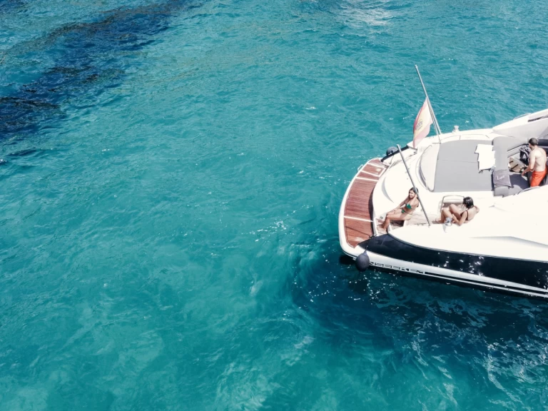 Alquiler de embarcaciones Sunseeker Portofino 53 enCastell-Platja d'Aro en Samboat