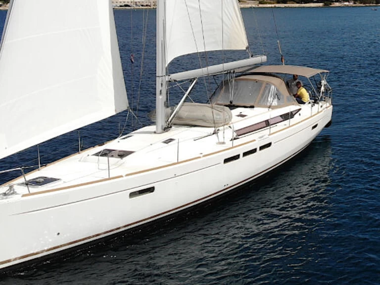 Alquiler de embarcaciones Jeanneau Sun Odyssey 519 enCastellammare di Stabia en Samboat