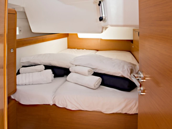 Velero para alquilar Castellammare di Stabia al mejor precio