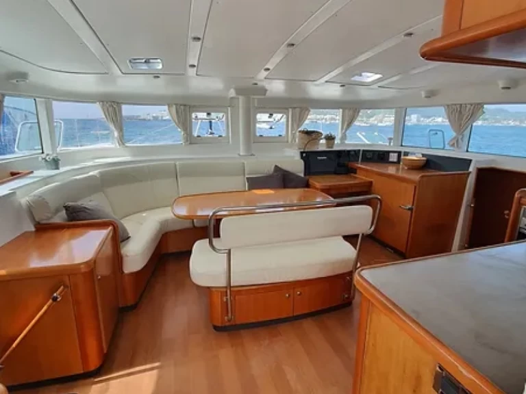 Lagoon Lagoon 440 de alquiler a Barcelona