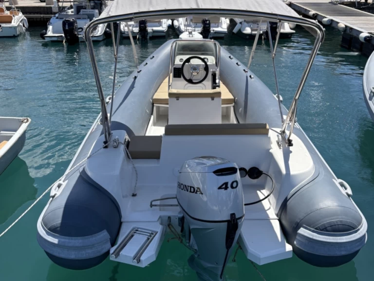 Neumática para alquilar Salerno al mejor precio