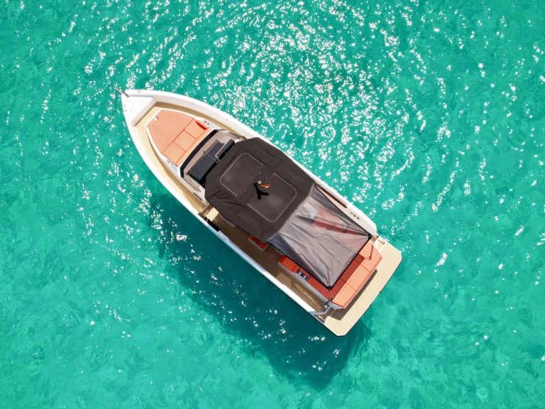 Alquiler de Lancha, con o sin patrón DE ANTONIO Yachts Marina Ibiza